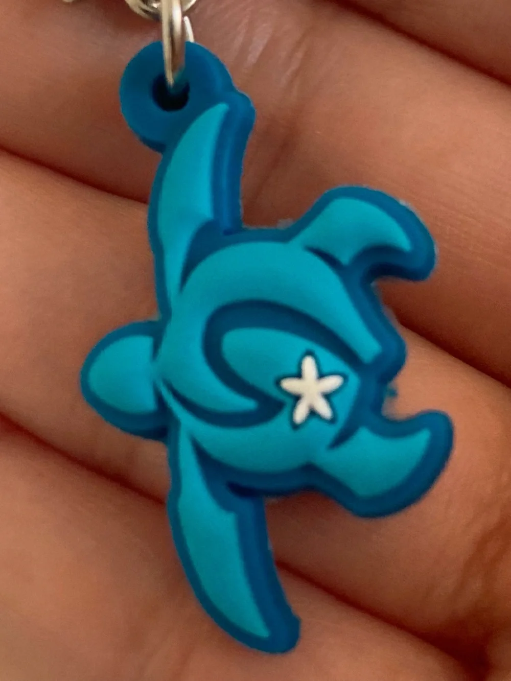 88 Tees nwot Blue Turtle & Flower Hawaii Phone Charm